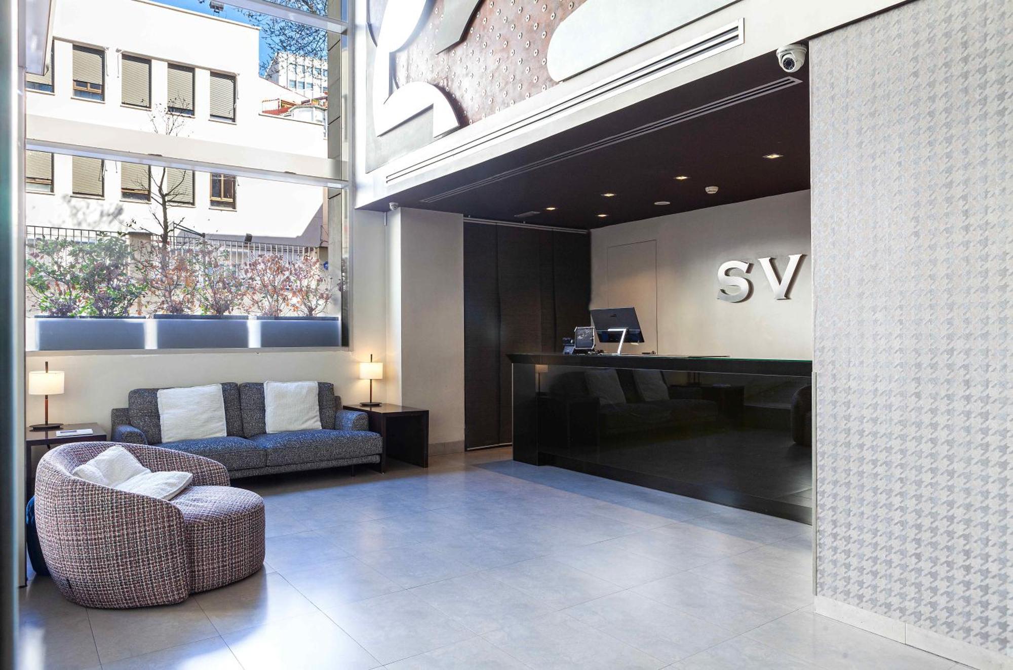 Suites Viena Plaza De Espana — Foto 1